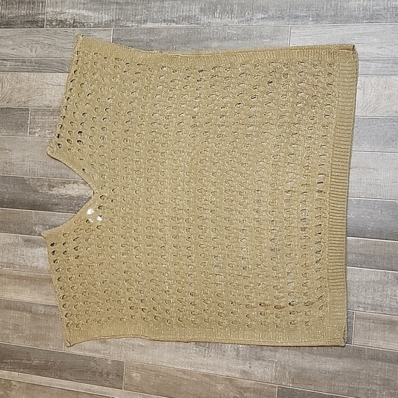 CW Classics brand Gold Tunic - Picture 9 of 9